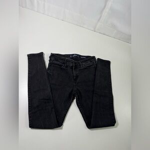 Hollister Mid-Rise Super Skinny Black Jeans - Size 5R (W27 L30)